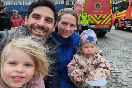 Anthony Daponte en zijn familie in Zweden